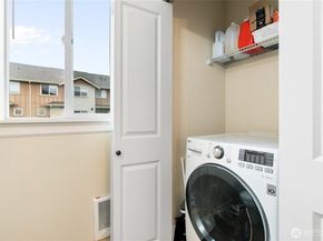 320 Chelan Place NE H1, Renton WA 98059