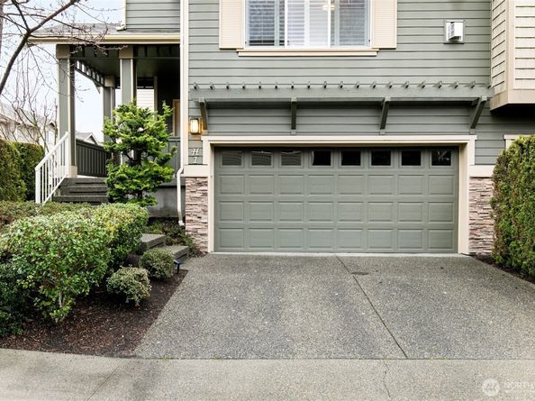 320 Chelan Place NE H1, Renton WA 98059