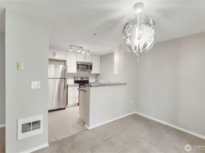 11002 SE Petrovitsky Road G203, Renton WA 98055