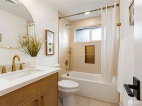 15833 NE 110th Street, Redmond WA 98052