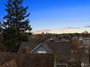 4911 Fremont Avenue N 303, Seattle WA 98103