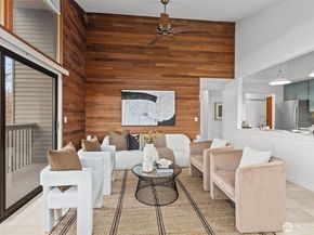 4911 Fremont Avenue N 303, Seattle WA 98103