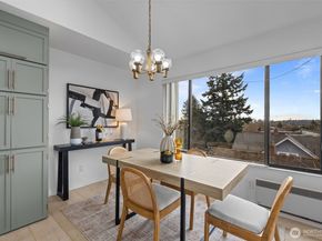 4911 Fremont Avenue N 303, Seattle WA 98103