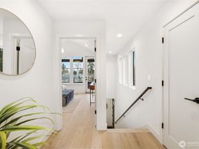 8106 126th Avenue NE, Kirkland WA 98033