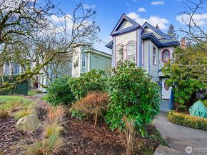 9221 College Way N, Seattle WA 98103