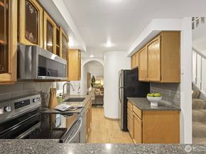 9221 College Way N, Seattle WA 98103