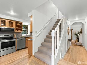 9221 College Way N, Seattle WA 98103