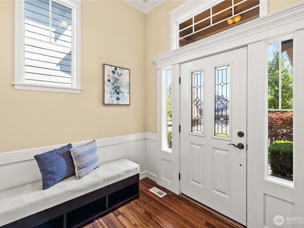 27217 104th Avenue SE, Kent WA 98030