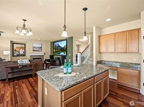 27217 104th Avenue SE, Kent WA 98030