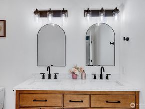 300 110th Avenue NE 314, Bellevue WA 98004