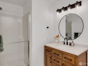 300 110th Avenue NE 314, Bellevue WA 98004