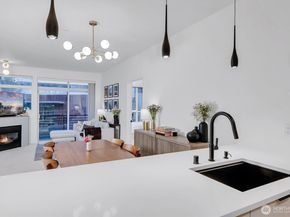 300 110th Avenue NE 314, Bellevue WA 98004