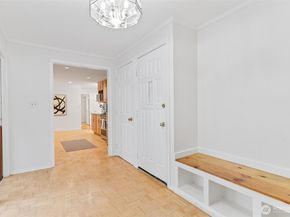 16576 NE 97th Place, Redmond WA 98052