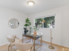 16576 NE 97th Place, Redmond WA 98052