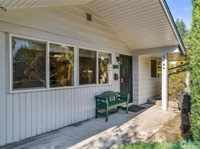 16576 NE 97th Place, Redmond WA 98052