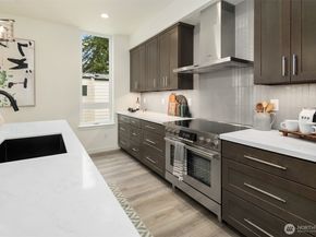 2004 NE 120th Street NE 1, Seattle WA 98125