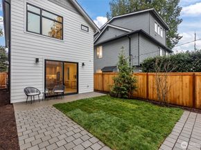 8314 28th Avenue NE, Seattle WA 98115