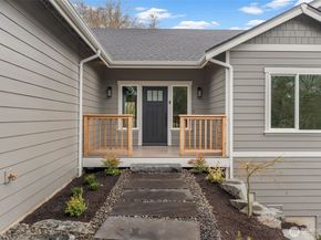 7864 Beach Drive E, Port Orchard WA 98366