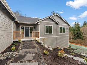 7864 Beach Drive E, Port Orchard WA 98366