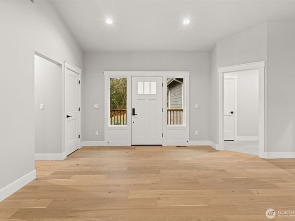 7864 Beach Drive E, Port Orchard WA 98366