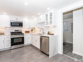 2644 SW 112th Street, Seattle WA 98146