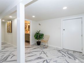 2644 SW 112th Street, Seattle WA 98146