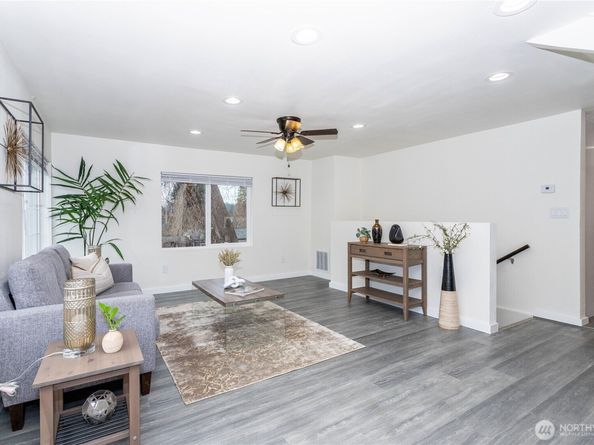 2644 SW 112th Street, Seattle WA 98146