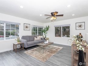 2644 SW 112th Street, Seattle WA 98146