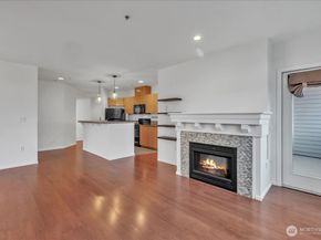 18 Dravus Street 207, Seattle WA 98109