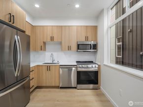 546 S Cloverdale Street D, Seattle WA 98108