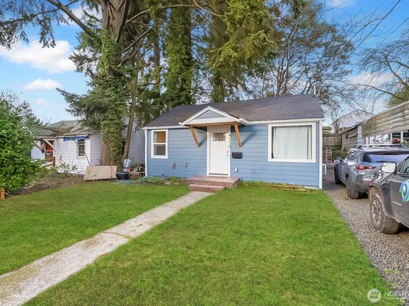 4110 W J Street, Bremerton WA 98312