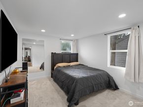 4110 W J Street, Bremerton WA 98312