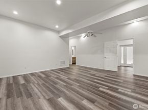 2718 S Star lake Road, Federal Way WA 98003