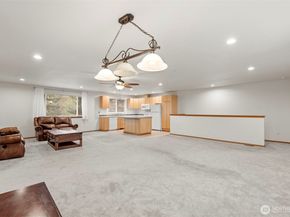 2718 S Star lake Road, Federal Way WA 98003