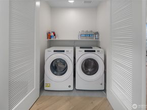 2510 6th Avenue 2908, Seattle WA 98121