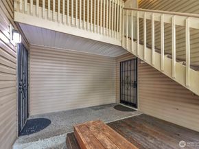 1302 Chestnut Street 2, Everett WA 98201