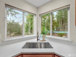 625 191st Street SW, Lynnwood WA 98036