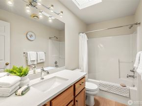 625 191st Street SW, Lynnwood WA 98036