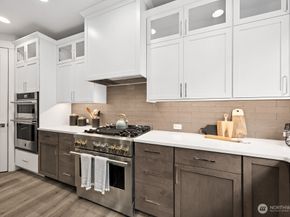 19512 81st Place NE 4, Kenmore WA 98028