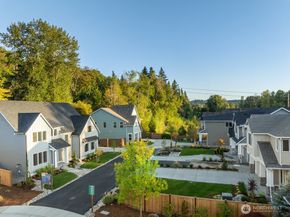 19512 81st Place NE 4, Kenmore WA 98028