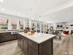 19512 81st Place NE 4, Kenmore WA 98028