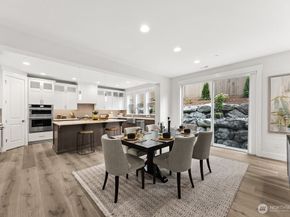 19512 81st Place NE 4, Kenmore WA 98028