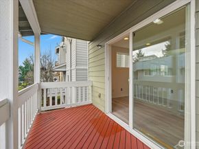 10217 SE 237th St, Kent WA 98031