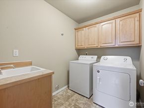 10217 SE 237th St, Kent WA 98031