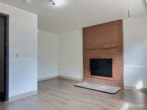 13051 37th Avenue NE, Seattle WA 98125