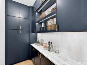 1642 205th Place NE, Sammamish WA 98074