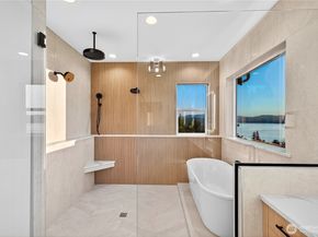 1642 205th Place NE, Sammamish WA 98074