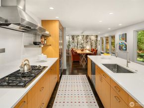 7 Lewis Lane, Mercer Island WA 98040