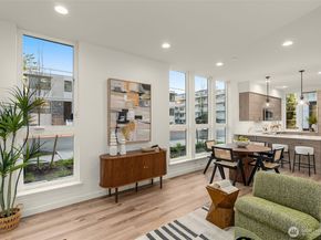 116 D 2nd Street S, Kirkland WA 98033