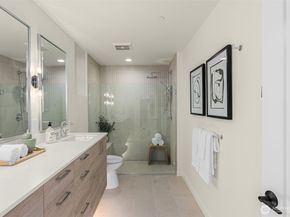 116 D 2nd Street S, Kirkland WA 98033